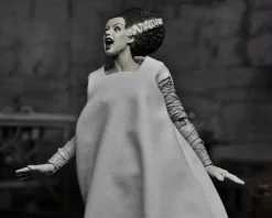 NECA Universal Monsters Ultimate 7 Inch Scale Action Figure - Bride Of Frankenstein (Black And White) 14 NECA Universal Monsters Ultimate 7 Inch Scale Action Figure - Bride Of Frankenstein (Black And White) -Toy Promotion Store 04821 unp 7 scaled 1
