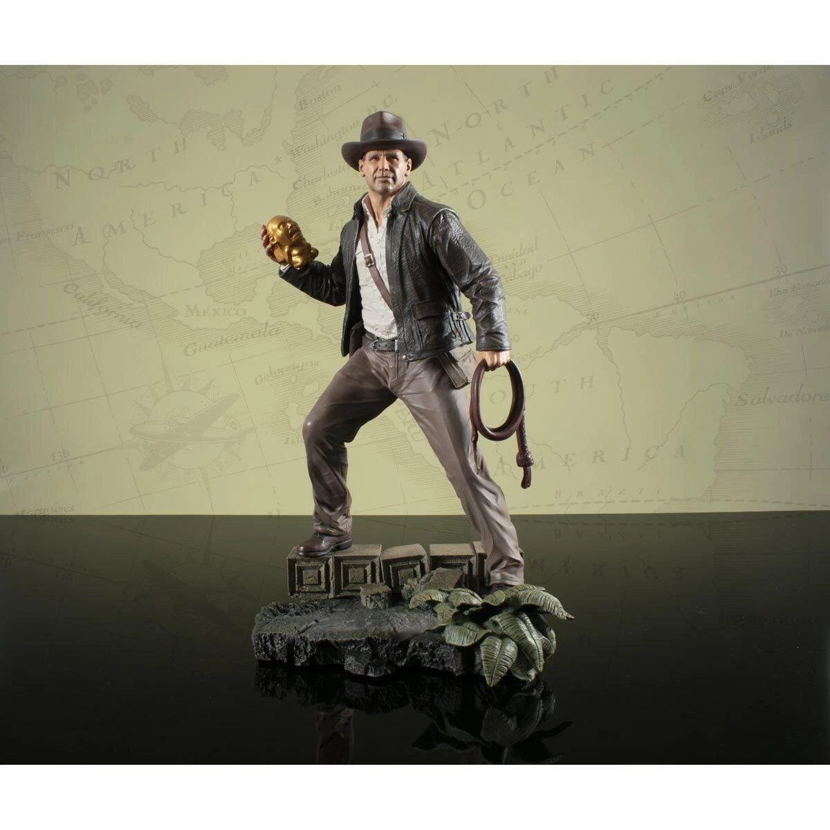 Diamond Select *PRE-ORDER Indiana Jones Treasures Premier Collection 1:7 Scale Statue 2 Diamond Select *PRE-ORDER Indiana Jones Treasures Premier Collection 1:7 Scale Statue - Image 2
