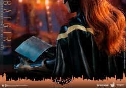 Batgirl - Batman: Arkham Knight Hot Toys Collectibles 1/6 Scale Action Figure -Toy Promotion Store batgirl dc comics gallery 5e6bb9d5a62be