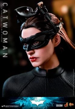 *PRE-ORDER Catwoman - Batman: The Dark Knight Hot Toys Collectibles 1/6 Scale Action Figure 11 *PRE-ORDER Catwoman - Batman: The Dark Knight Hot Toys Collectibles 1/6 Scale Action Figure -Toy Promotion Store catwoman dc comics gallery 61b0332caddf1