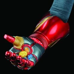 Hasbro Marvel Legends Gear - Iron Man Hand Gauntlet -Toy Promotion Store f0196 prod mvl avnclassiclegendsgear 0015 online 2000sq