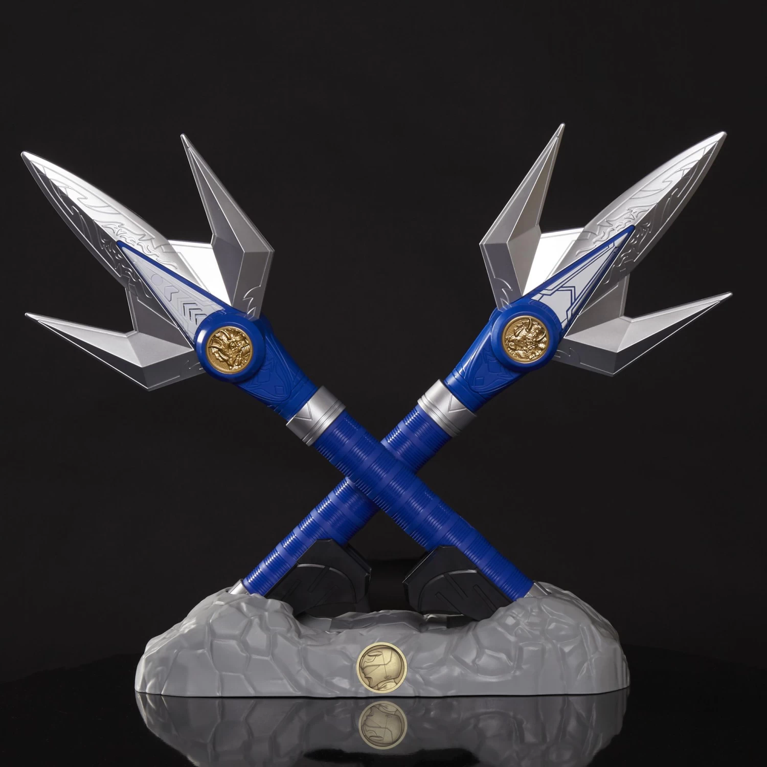Hasbro Power Rangers Lightning Collection - Mighty Morphin Blue Ranger Power Lance 6 Hasbro Power Rangers Lightning Collection - Mighty Morphin Blue Ranger Power Lance - Image 6