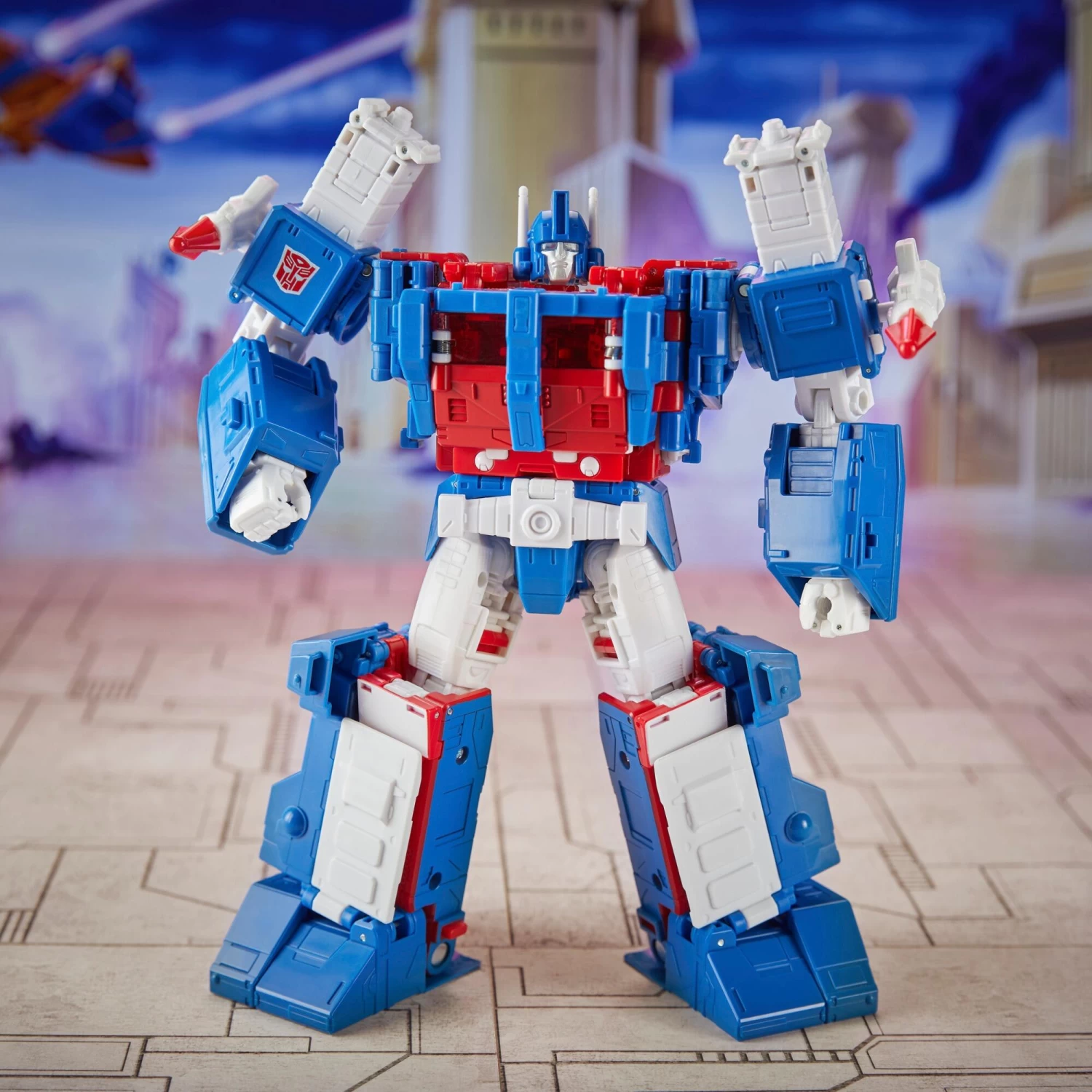 Hasbro Transformers Studio Series Commander Class Action Figure - Ultra Magnus 4 Hasbro Transformers Studio Series Commander Class Action Figure - Ultra Magnus - Image 4