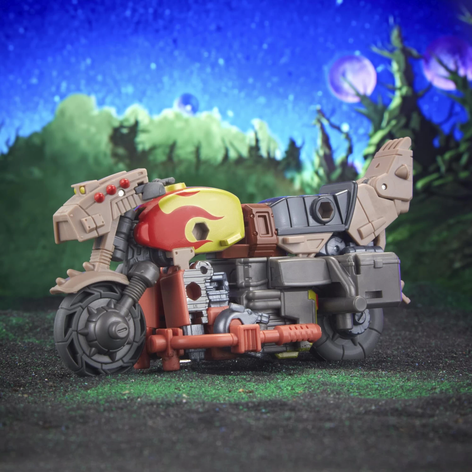 Hasbro Transformers Generations Legacy Deluxe Class Action Figure - Crashbar 7 Hasbro Transformers Generations Legacy Deluxe Class Action Figure - Crashbar - Image 7