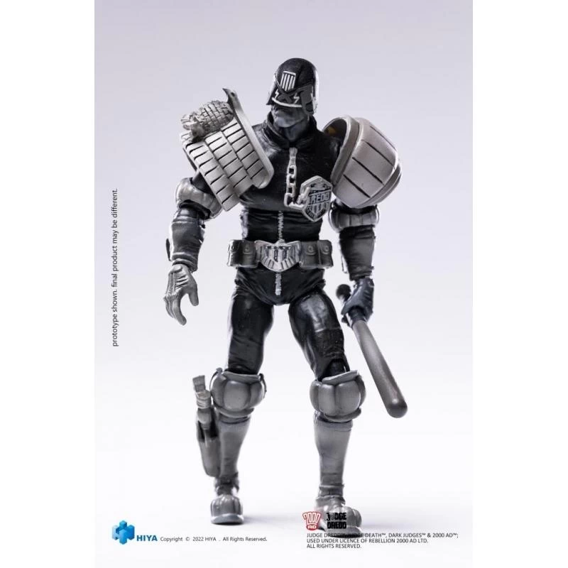 HIYA Toys Judge Dredd 1:18 Scale Action Figures - Judge Dredd (Black And White) 4 HIYA Toys Judge Dredd 1:18 Scale Action Figures - Judge Dredd (Black And White) - Image 4